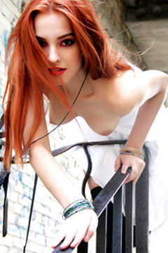 Teen redhead cutie Teen redhead cutie