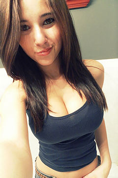 Busty Selfshot Hotties Busty Selfshot Hotties