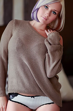 Busty Suicide Girl Sincere Busty Suicide Girl Sincere
