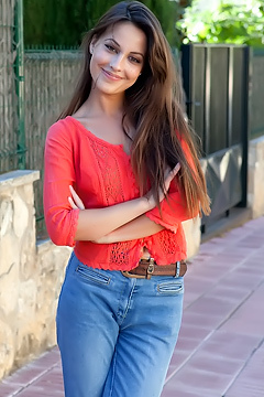 Lorena B Lorena B