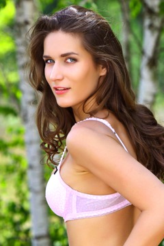 Sizzling stunner Elina Sizzling stunner Elina