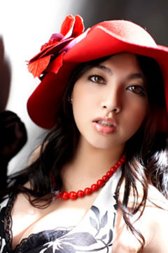 Saori Hara red hat Saori Hara red hat