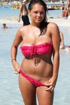 Kaylee Wet bikini Kaylee Wet bikini